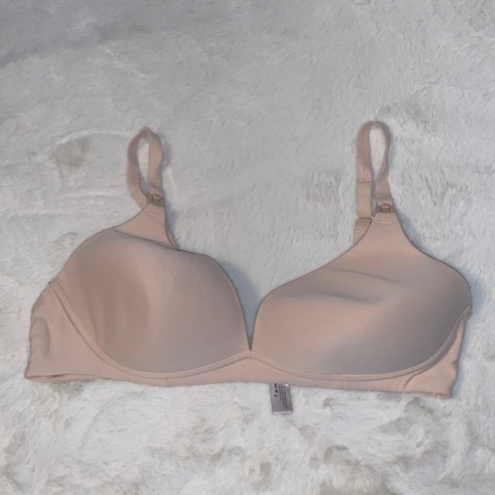 36B Victoria’s Secret lined no wire nursing maternity bra